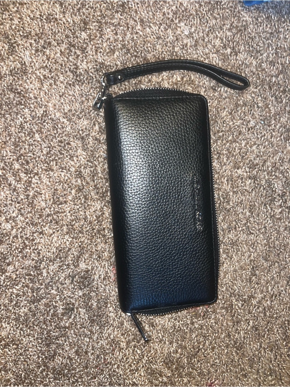 Michael Kors Jet Set Travel Large Continental Wristlet Wallet